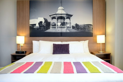 Mercure Grosvenor Hotel Adelaide - New Castle Holiday 2