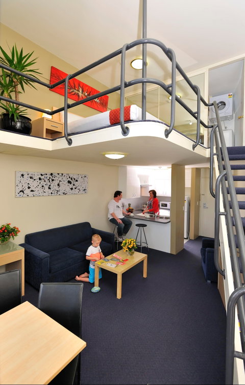 Metro Apartments On Darling Harbour - New Castle Holiday 5
