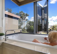 Mulwala Townhouse Two - New Castle Holiday