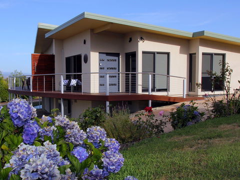 Outlook BnB - New Castle Holiday 0