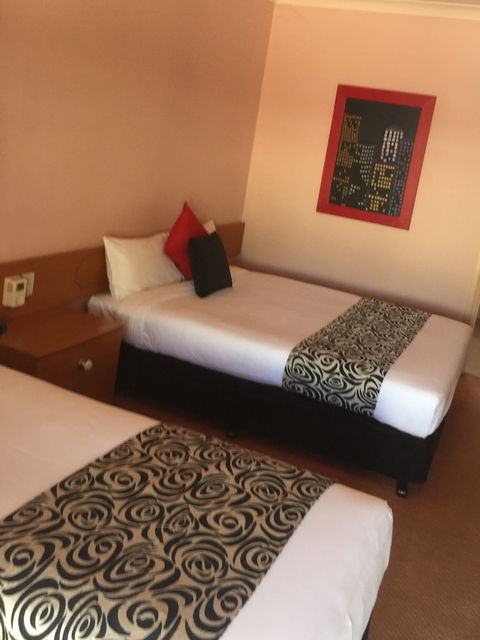 Philadelphia Motor Inn - New Castle Holiday 8