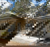 Robinsons Cabin - New Castle Holiday