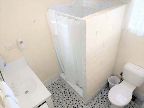 Sail Inn - Yeppoon - New Castle Holiday 5