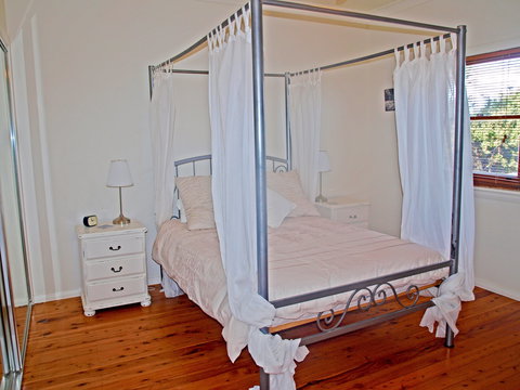 Sandy Shore Hideaway - New Castle Holiday 4