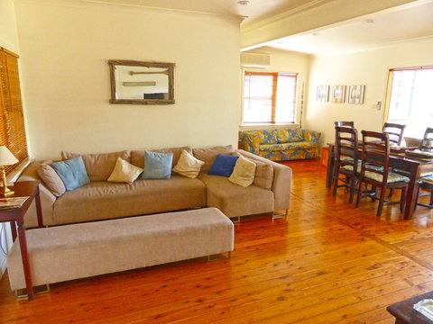 Sandy Shore Hideaway - New Castle Holiday 8