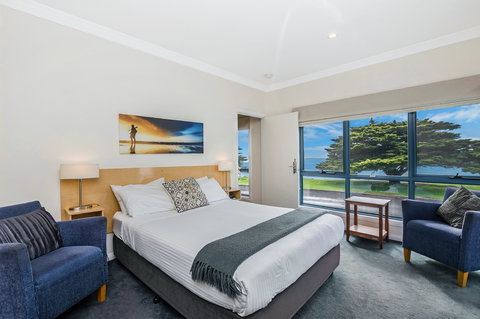 Seascape Accommodation - New Castle Holiday 5