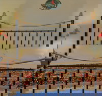 Settlers Cottage - New Castle Holiday