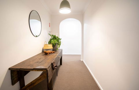 The Platypus Accommodation And Cafe - New Castle Holiday 1