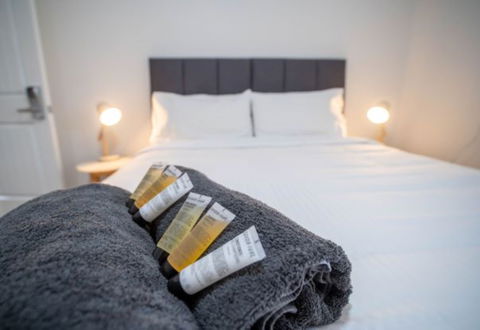 The Platypus Accommodation And Cafe - New Castle Holiday 2