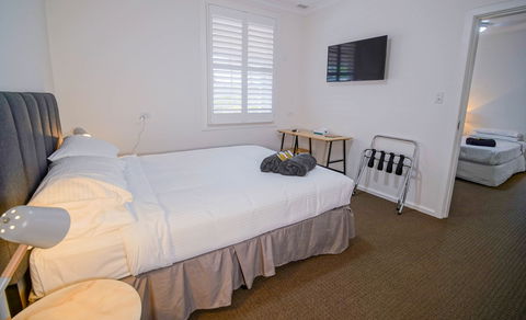 The Platypus Accommodation And Cafe - New Castle Holiday 3