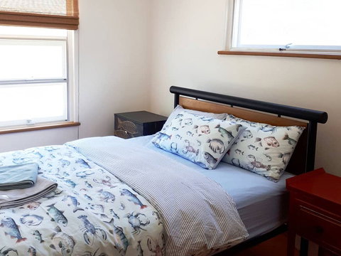 The Lobster - New Castle Holiday 6