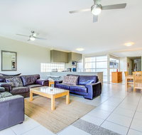 The Park Penthouse by Jervis Bay Beach Houses - New Castle Holiday