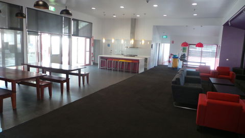 University Of Canberra Village - New Castle Holiday 5
