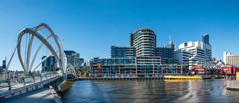 Waterfront Melbourne Apartments - New Castle Holiday 0