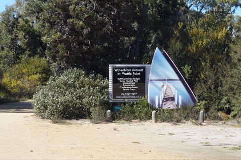 Waterfront Retreat At Wattle Point - New Castle Holiday 1