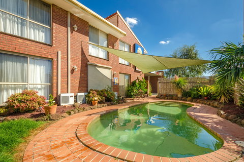 Werribee Motel & Apartments - New Castle Holiday 0
