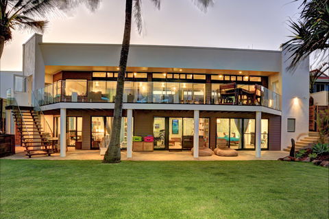 ZEN Beach Retreat - New Castle Holiday 3