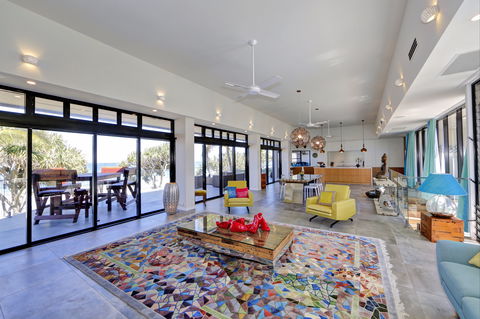 ZEN Beach Retreat - New Castle Holiday 7