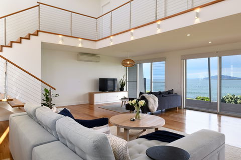 Absolute Waterfront Gerroa - New Castle Holiday 1