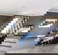 Alure Stanthorpe - New Castle Holiday