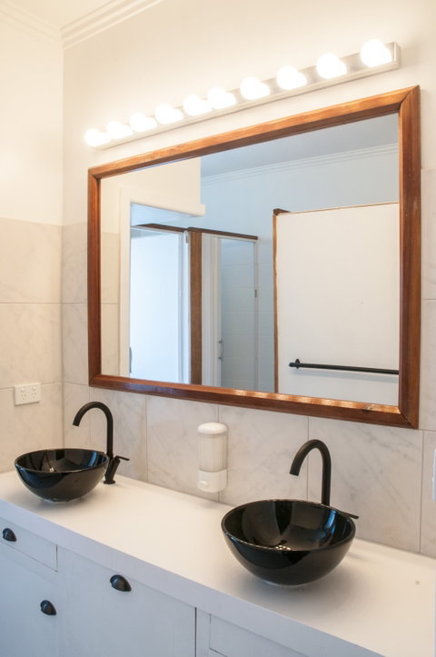 Bairnsdale Workers Accommodation - New Castle Holiday 2