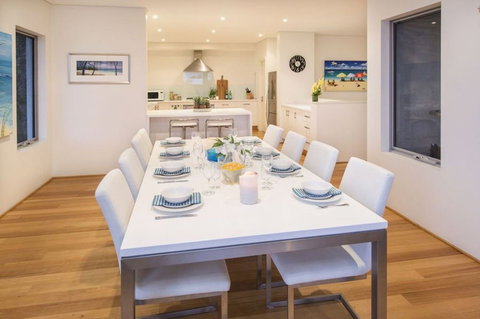 Calm Waters - New Castle Holiday 1