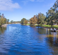 Cedar Pines Cottages - New Castle Holiday