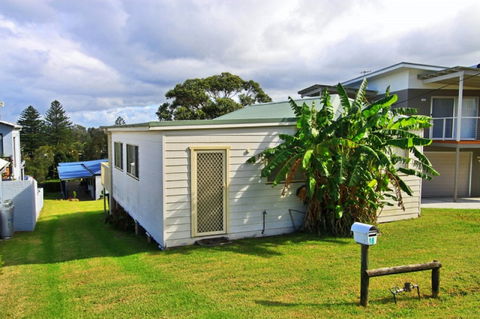 Cosy Cottage By The Sea - New Castle Holiday 0