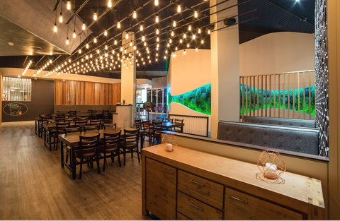 Crowne Plaza Alice Springs Lasseters - New Castle Holiday 2