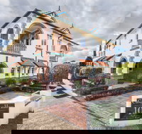 Cumquat House - New Castle Holiday