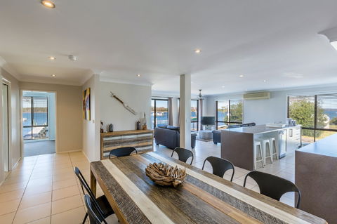 Iluka - New Castle Holiday 1