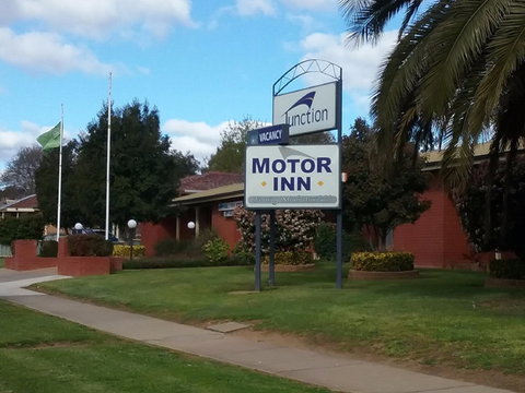 Junction Motor Inn - New Castle Holiday 0