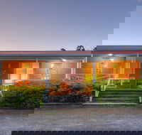 Kermandie Lodge - New Castle Holiday