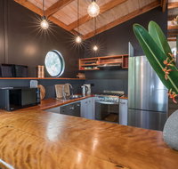 Myaree at Myola - Stylish Jervis Bay Beach House - New Castle Holiday