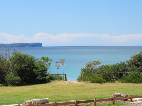 Nelson's Reach - New Castle Holiday 1