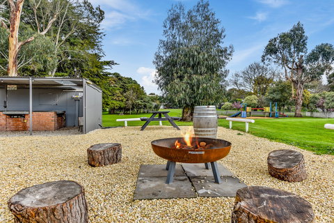 Pine Country Caravan Park - Pet Friendly - New Castle Holiday 1