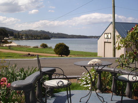 Smugglers Rest - New Castle Holiday 0