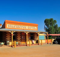 The Original Silverton Hotel - New Castle Holiday