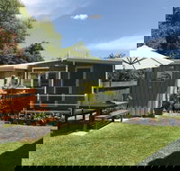 The Cottage at Kirbys Beach Berrara - New Castle Holiday