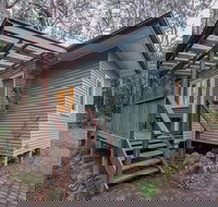 Toms Cabin - New Castle Holiday