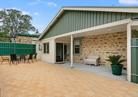 Williamstown Bed & Breakfast - New Castle Holiday 1