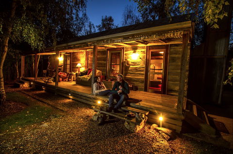 1860 Luxury Accommodation - New Castle Holiday 0