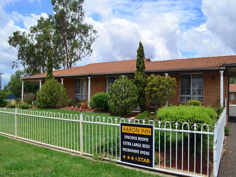 Aaron Inn Motel - New Castle Holiday 1