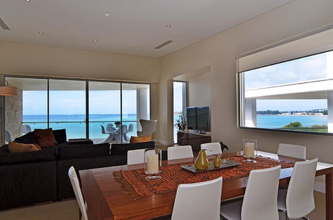 Absolute - Hayward Court, Victor Harbor - New Castle Holiday 1