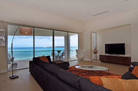Absolute - Hayward Court, Victor Harbor - New Castle Holiday 2