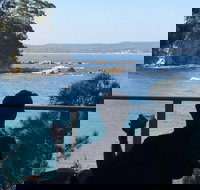 Becalmed on Sunshine Cove - New Castle Holiday