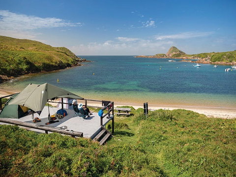 Broughton Island Campground - New Castle Holiday 0