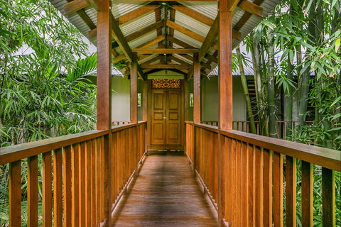 Buckets And Spades - New Castle Holiday 0