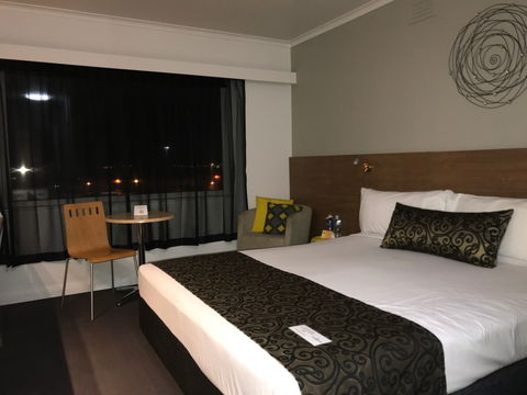 Burnie Central TownHouse Hotel - New Castle Holiday 2