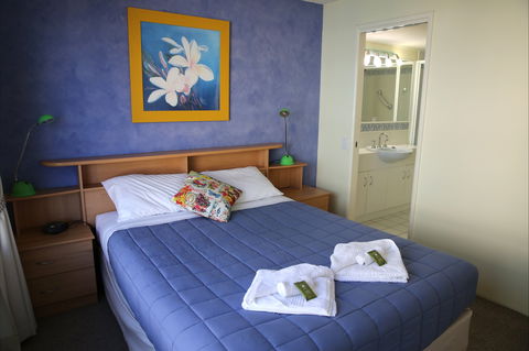 Cheltenham Apartments - New Castle Holiday 1